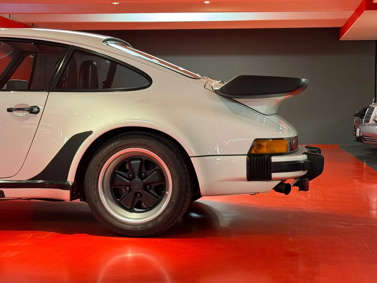 Porsche 911 Carrera M491 Coupé