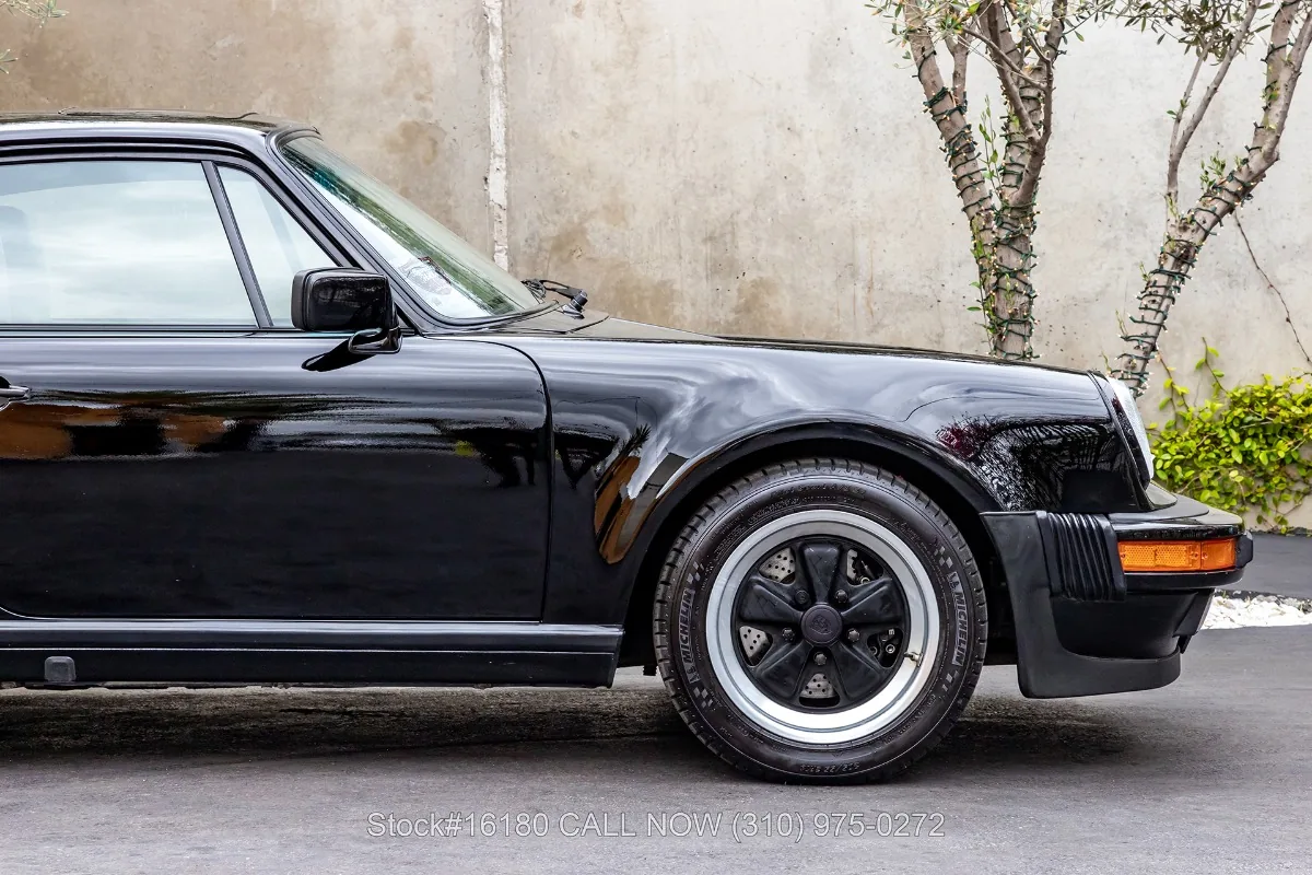 Porsche 911 Carrera M491 Coupé