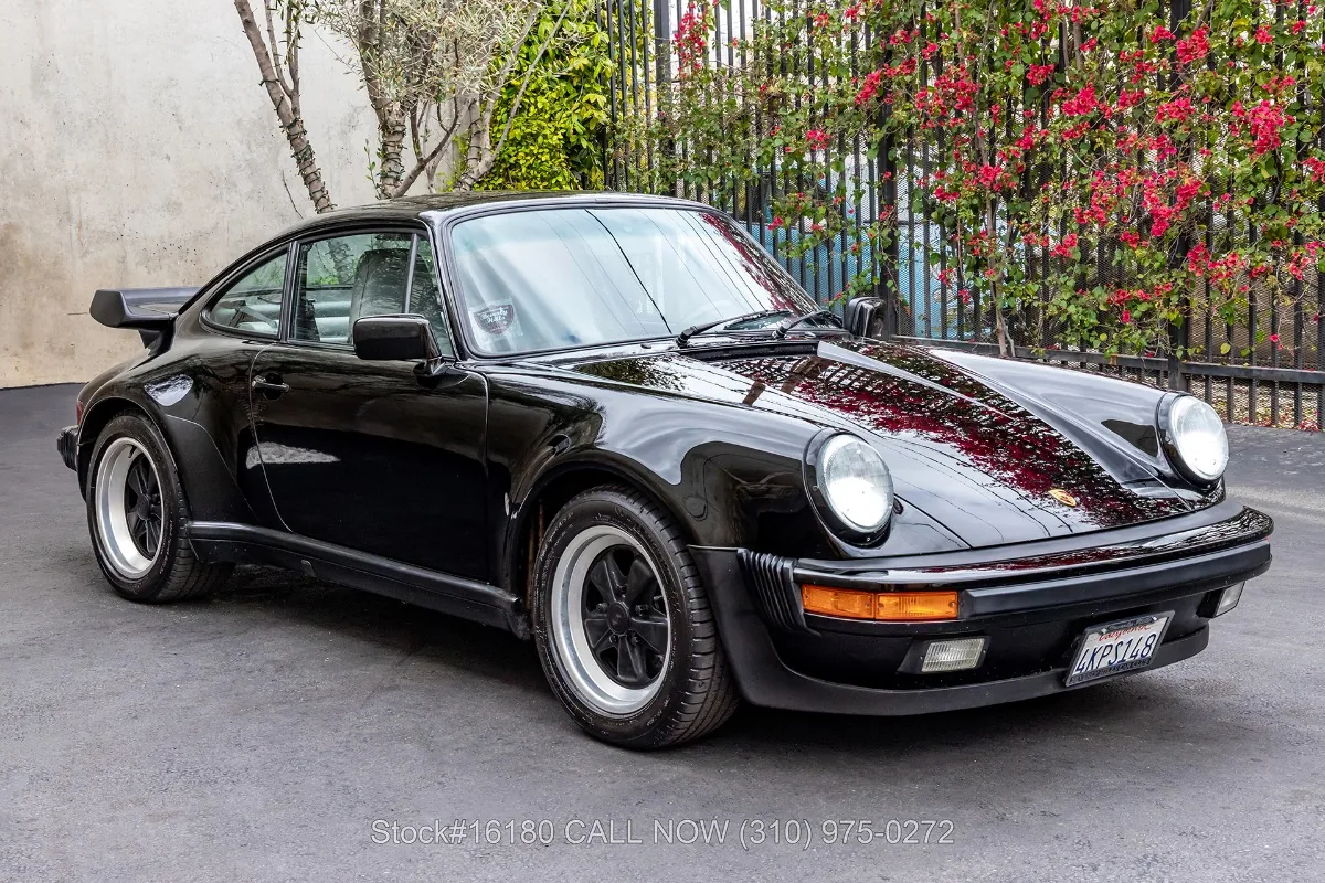 Porsche 911 Carrera M491 Coupé